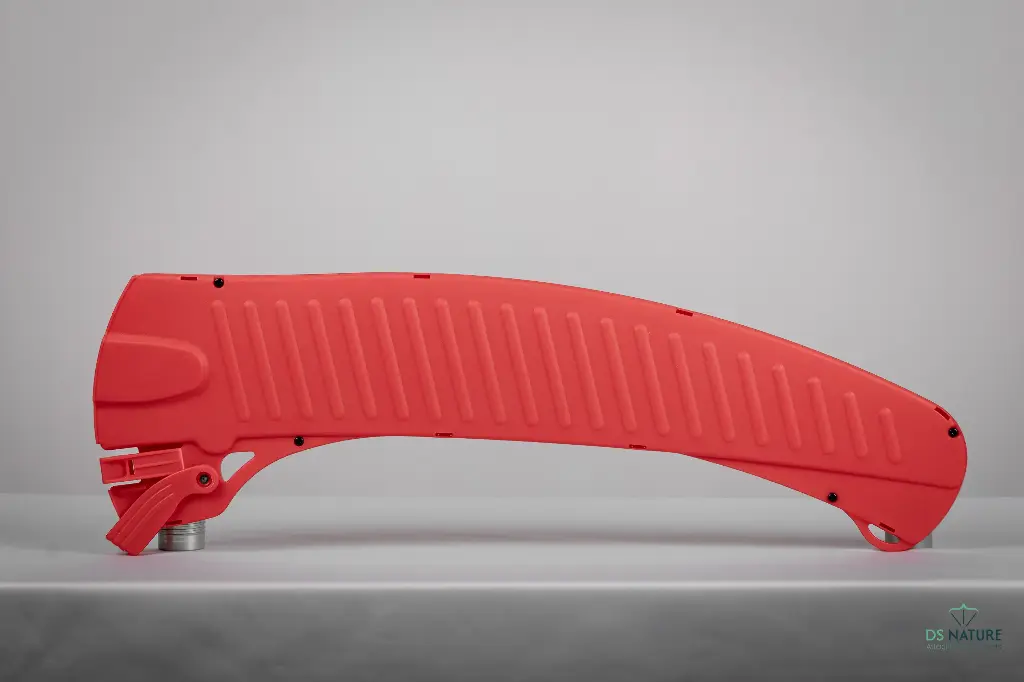 Protective case for saw